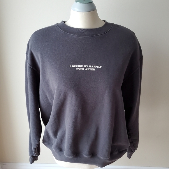 Uniqlo-disney Sweatshirt Size XL - Picture 2 of 7